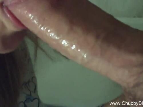 Italian hubby films his wifey devouring