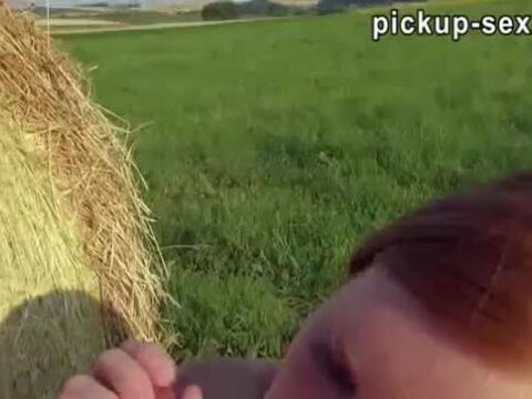 Redhead hotty linda stringing up paid for hook-up in an open fields