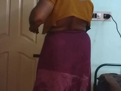 Indian luxurious mallu aunty bare selfie and energy for dad in law